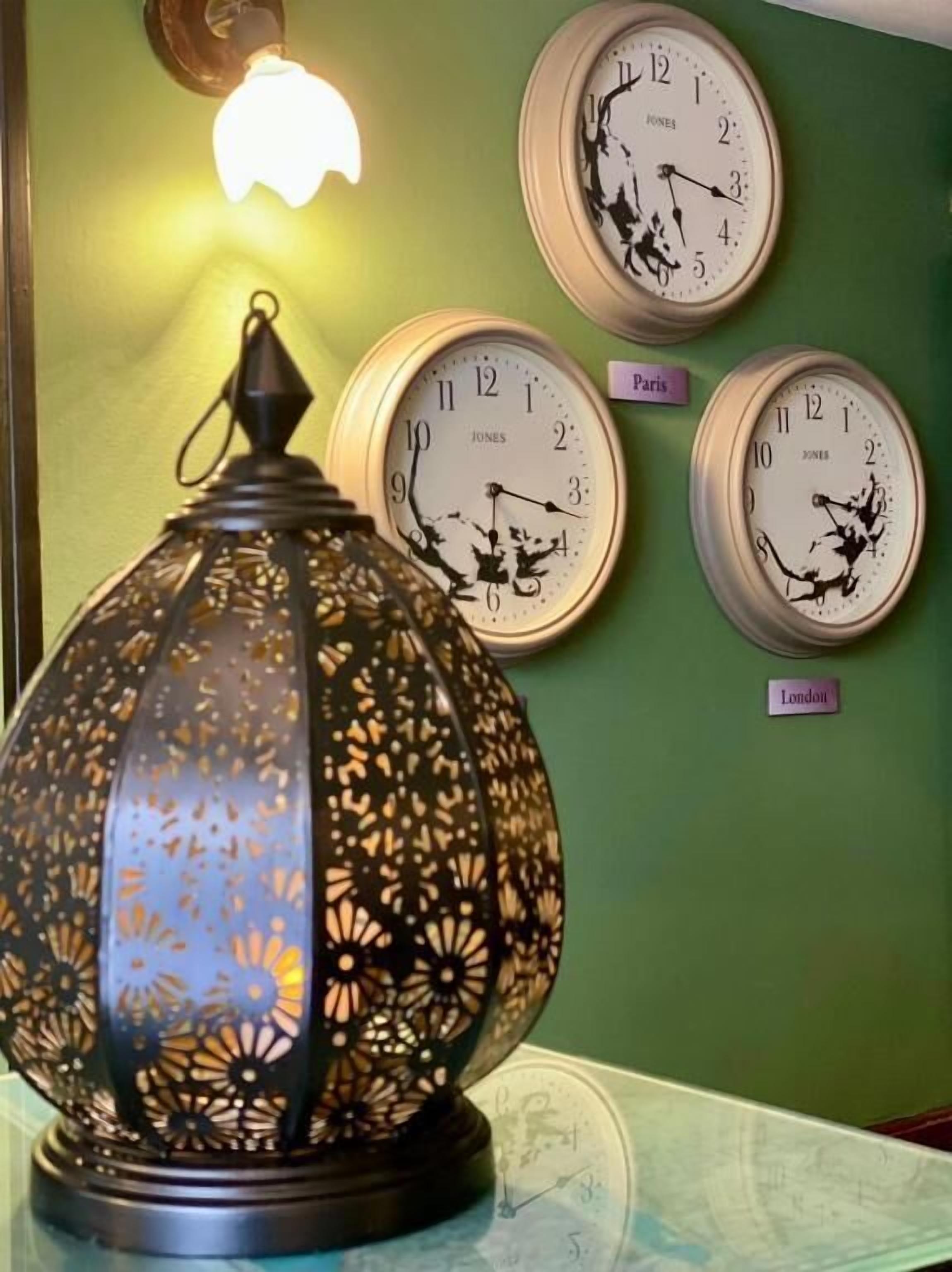 Walled Off Hotel Parigi