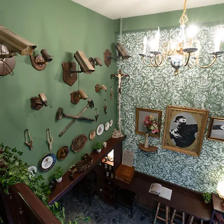 Walled Off Hotel *