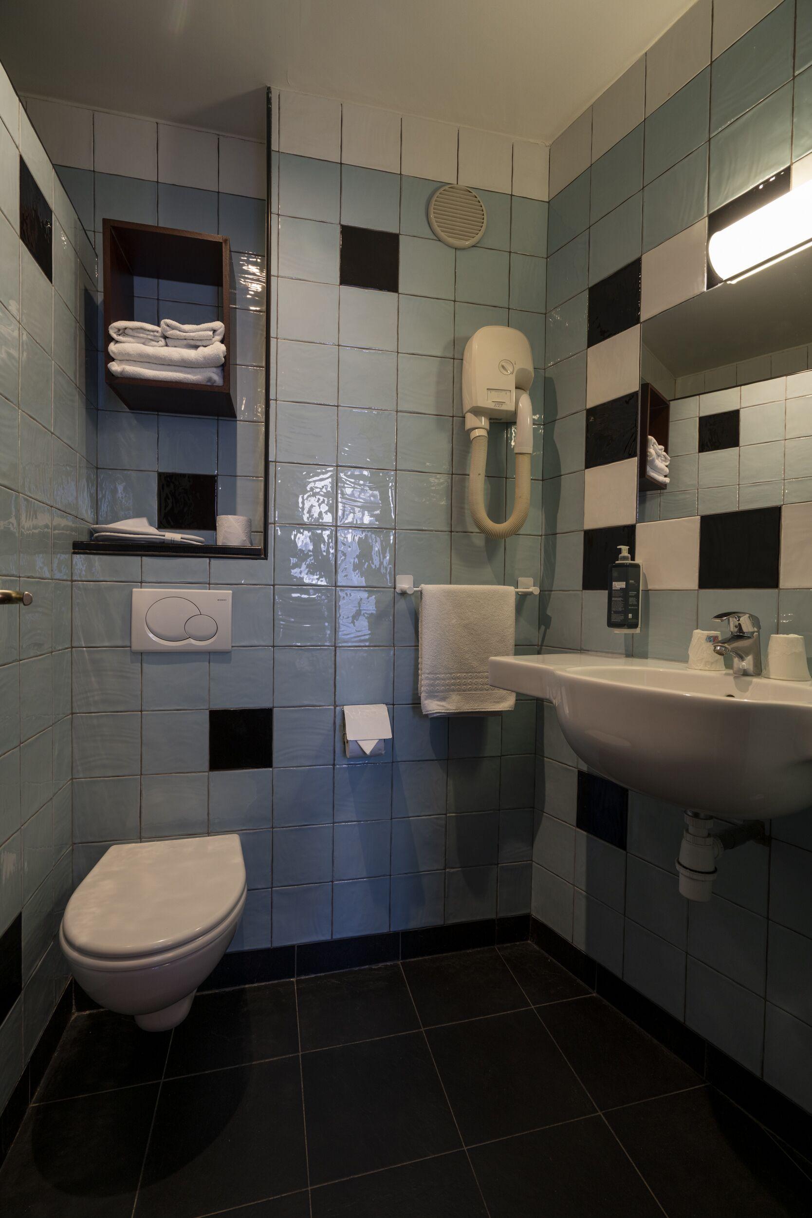 Hotel Walled Off Paris