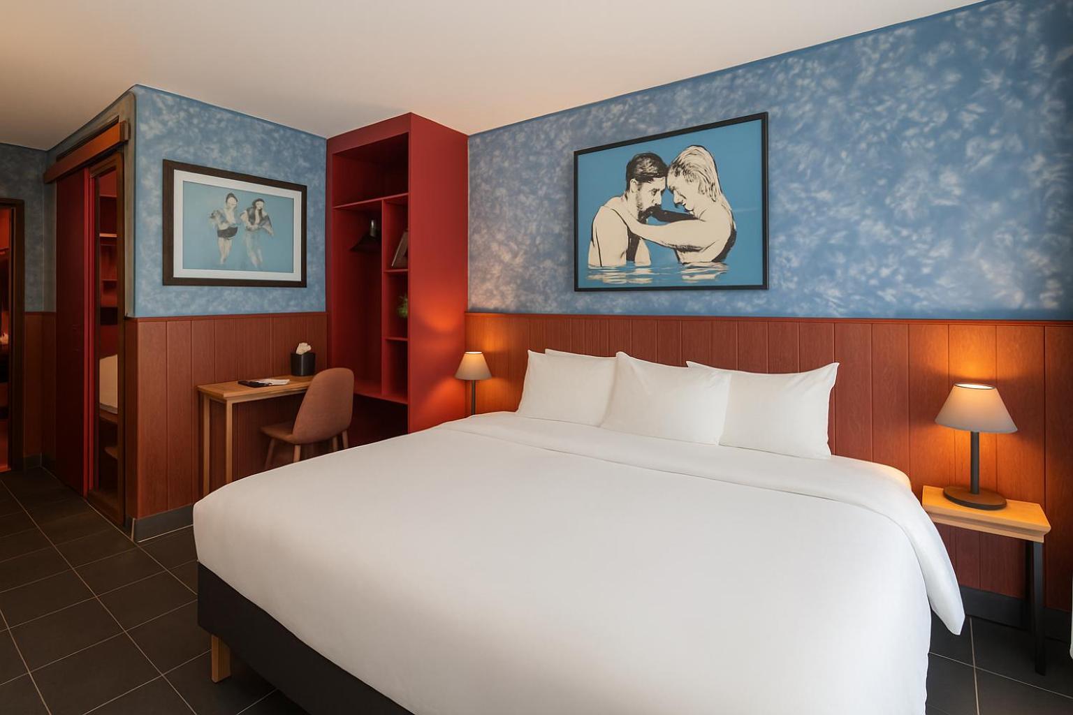 Walled Off Hotel Paris